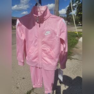 Girls Nike 2T, 2 piece jogging suit